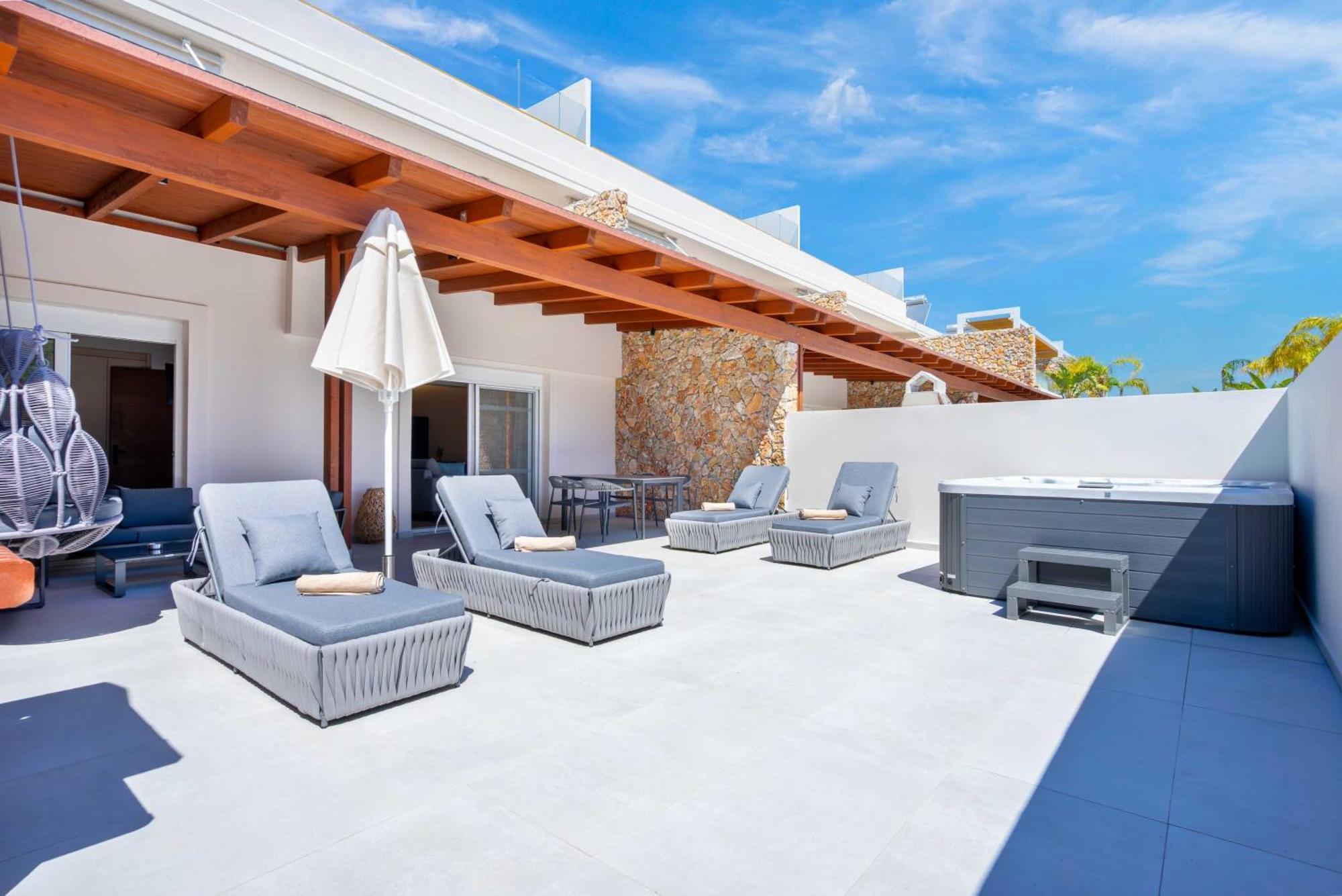 Venezia Luxury Living Villas, Βίλα *