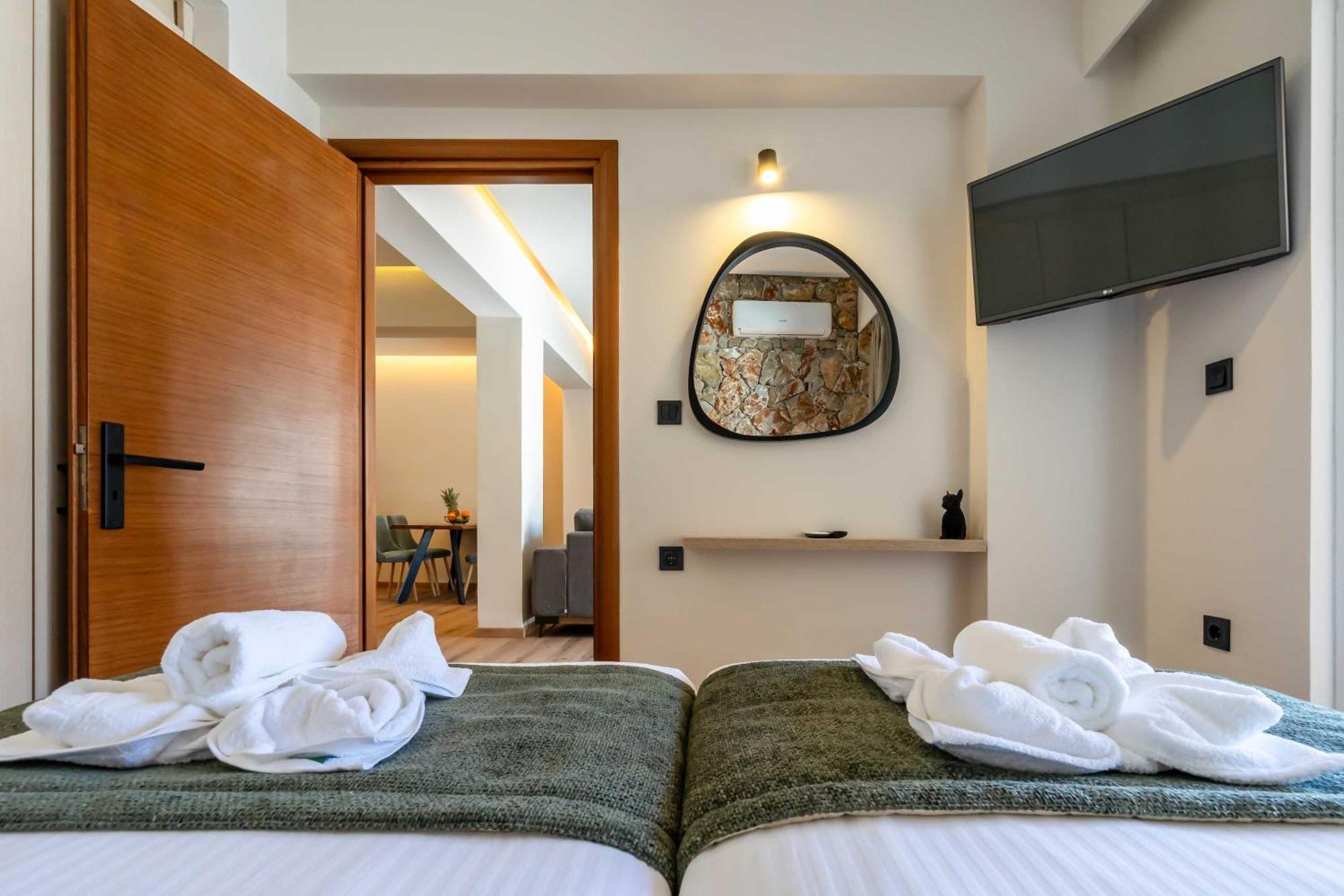 Venezia Luxury Living Villas, *