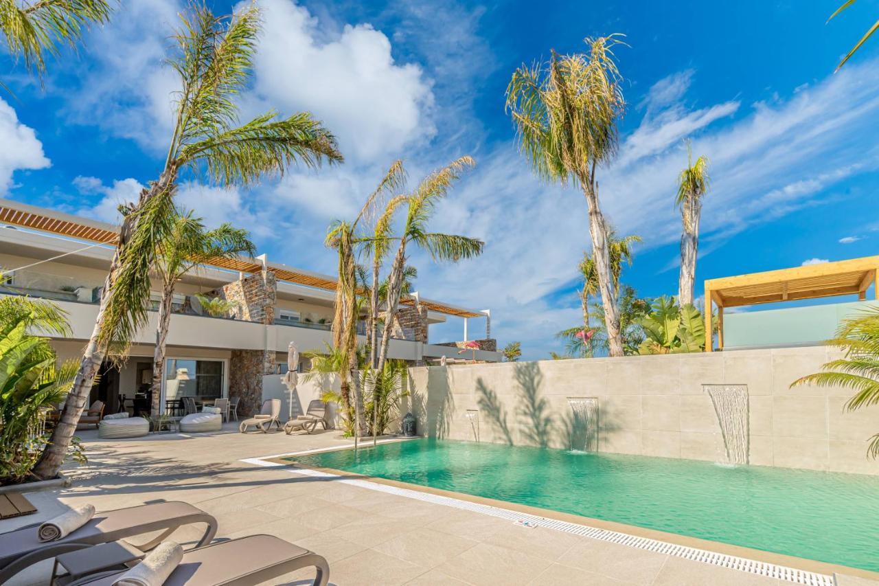 Villa Venezia Luxury Living Villas, *