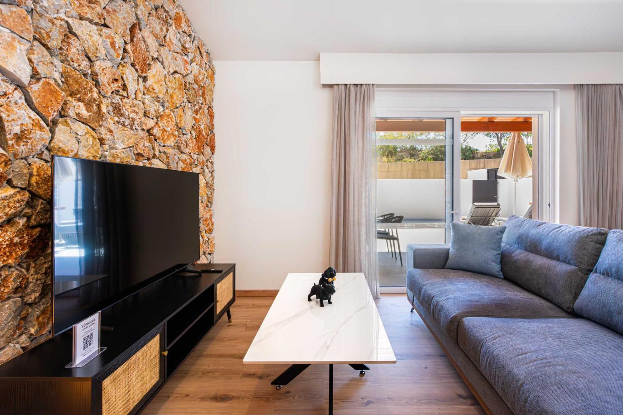 Venezia Luxury Living Villas, *